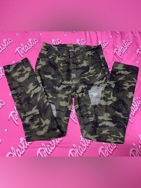 NWOT SHEIN Skinny Denim Camo Camouflage Military Army Style Straight Leg Jeans